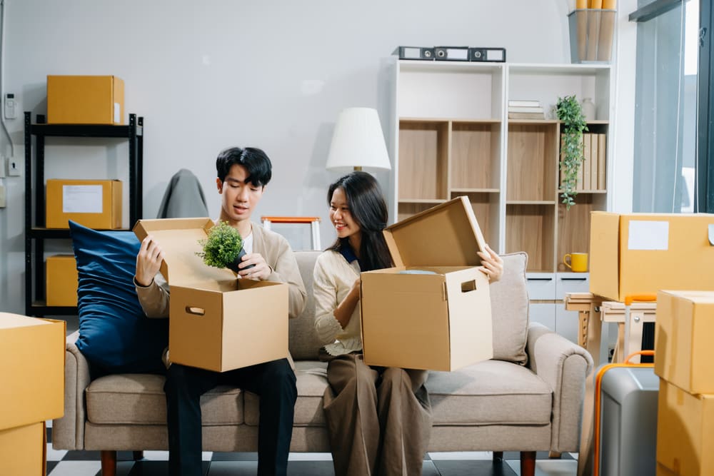Family relocating to a new city